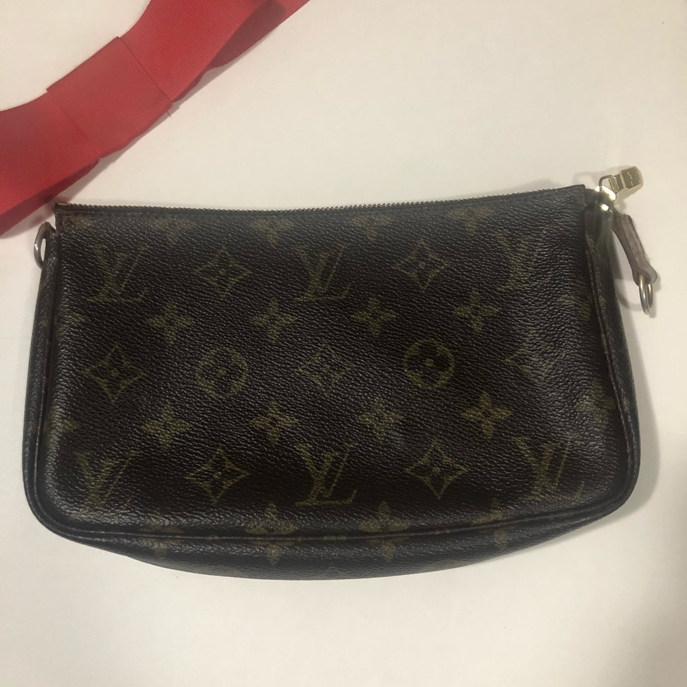COPY - Authentic LV pochette